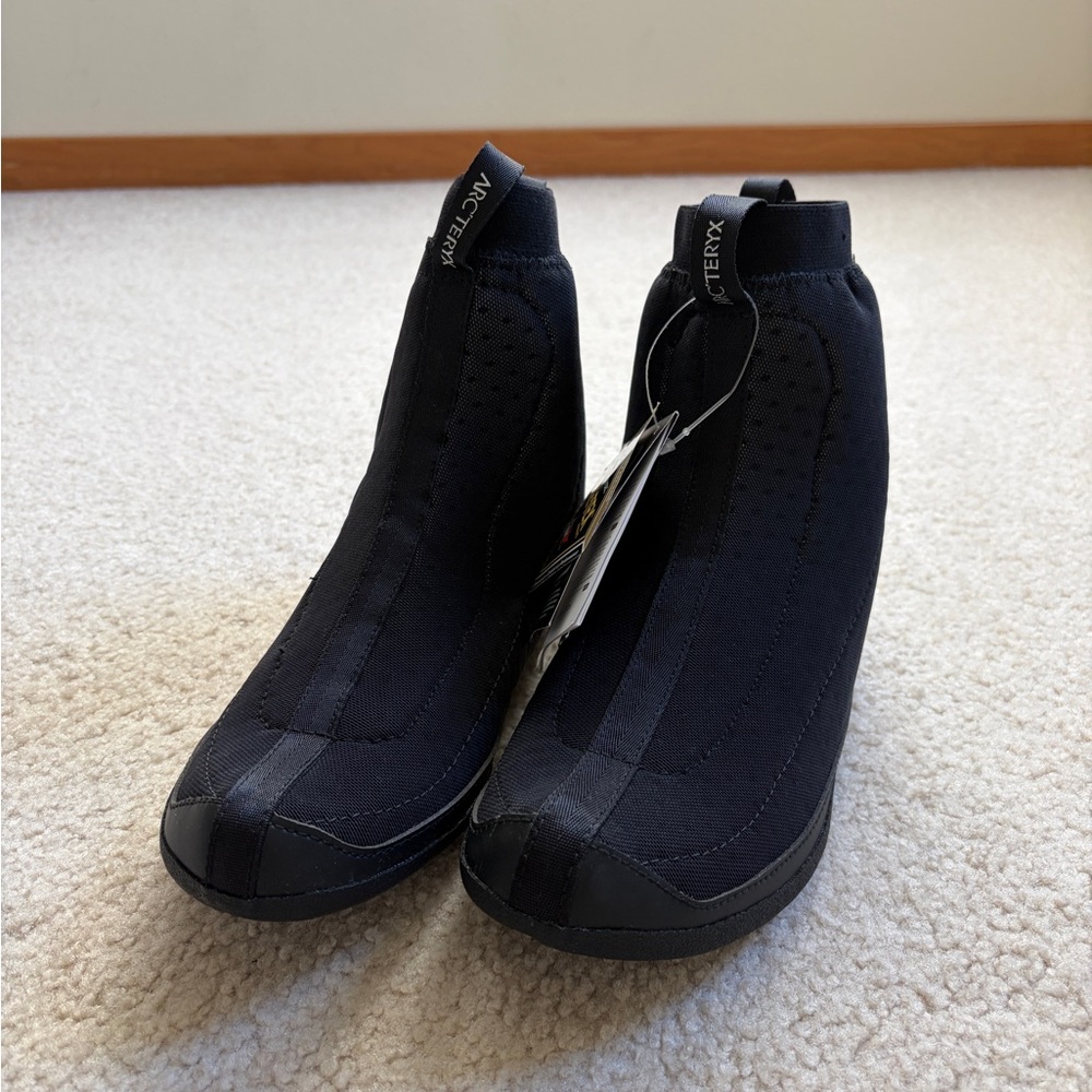 Arc’teryx Goretex Insulated Mid Boot Liner